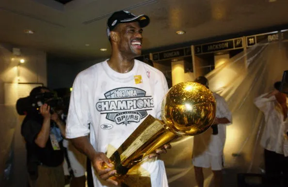 腰缠万贯！乔丹领衔，詹姆斯上榜，NBA资产最高的10名球员