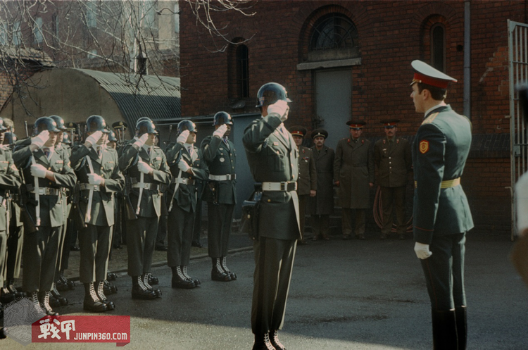 齐默尔曼年轻照片(消失的军队系列番外篇：停在柏林的钢铁洪流·驻德集群的故事)