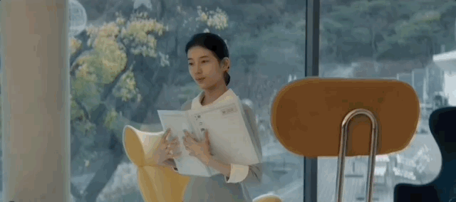 婚礼行头就花了上百万，韩剧《安娜》里裴秀智都怎么穿？