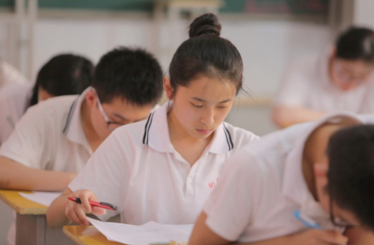 高中学校全国排名（国内排名前十的高中）