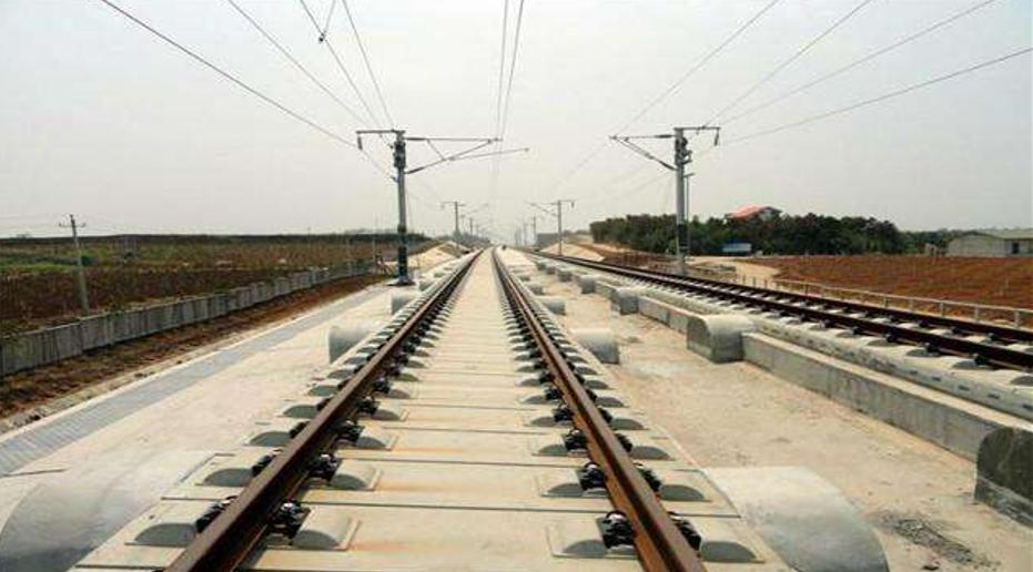 卧轨是什么意思,为什么很多人选择卧轨