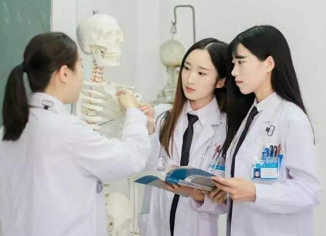 医学院排名重新更新？临床一流学科公布，医学院四大天王被打破