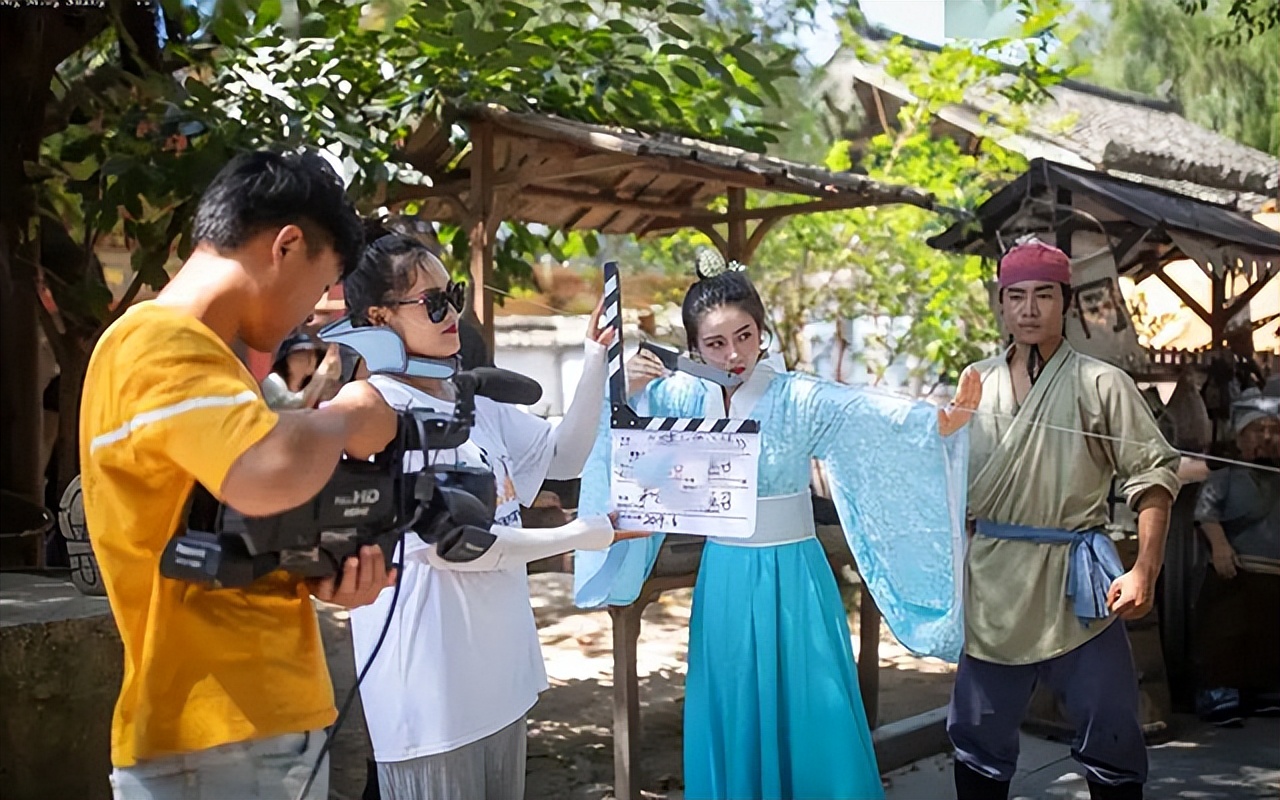 带着1000元闯横店，被尔冬升相中，9年过去他还是影视圈的小透明