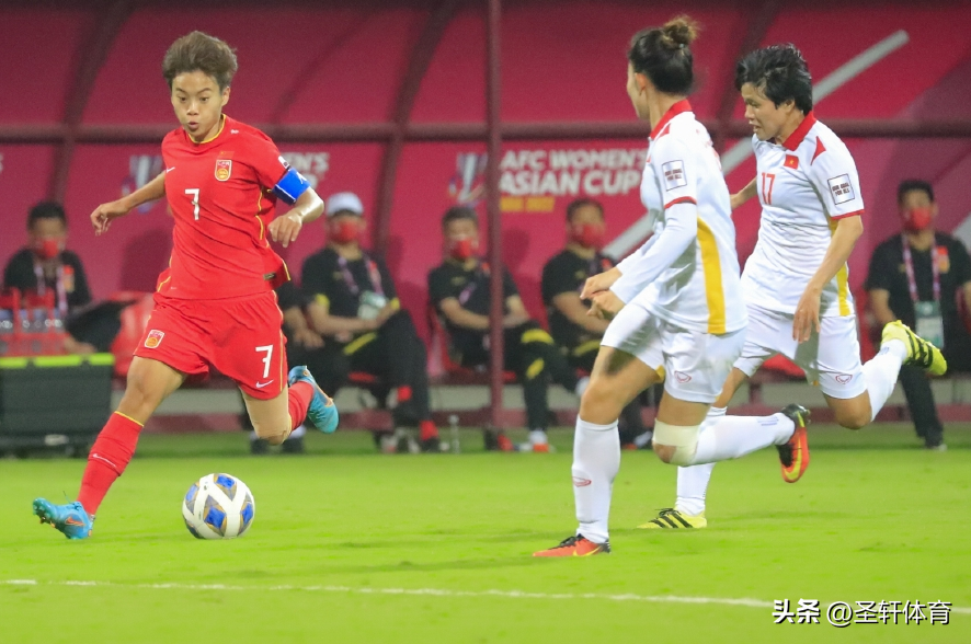 意大利杯半决赛0-0AC米兰(2-0！王霜海外一战成名，诞生四大纪录，主帅盛赞：表现出乎意料)