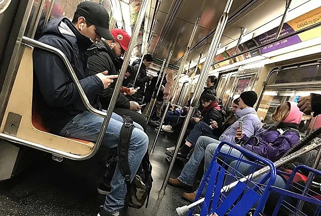 上海知青赴日本打黑工，只为供女儿留学，在纽约疫情中他写下遗嘱