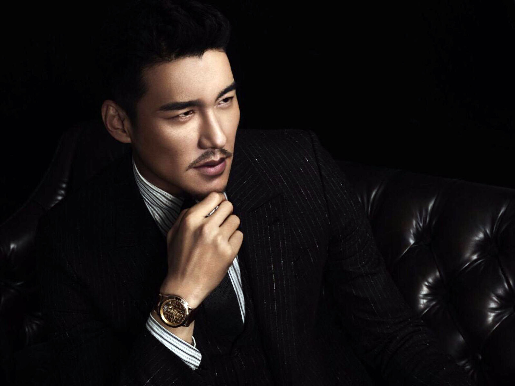 怎么形容男人有魅力呢,怎么形容男人有魅力