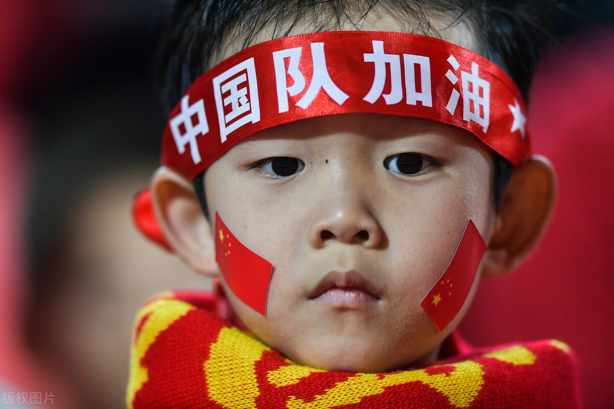 中国足球正在低谷期(2022，请对陷入低谷的中国足球好一点：希望之后别再是失望)