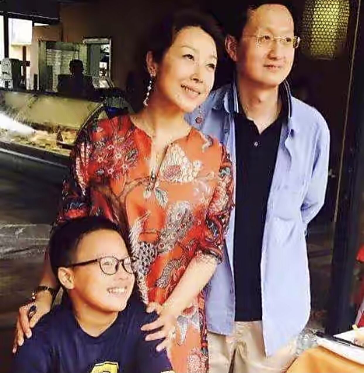 歌后孙悦的戏剧人生：被渣男骗了2次，事业巅峰时被拖下神坛