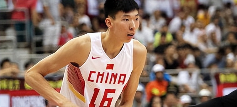 周琦究竟是怎么样的球员(周琦在NBA真实实力到底如何？看看4大名宿评价，奥尼尔一针见血)