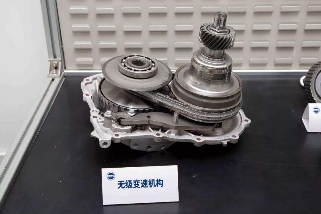 AT、CVT、雙離合都是如何換擋的？明白這些才知道哪種變速箱好