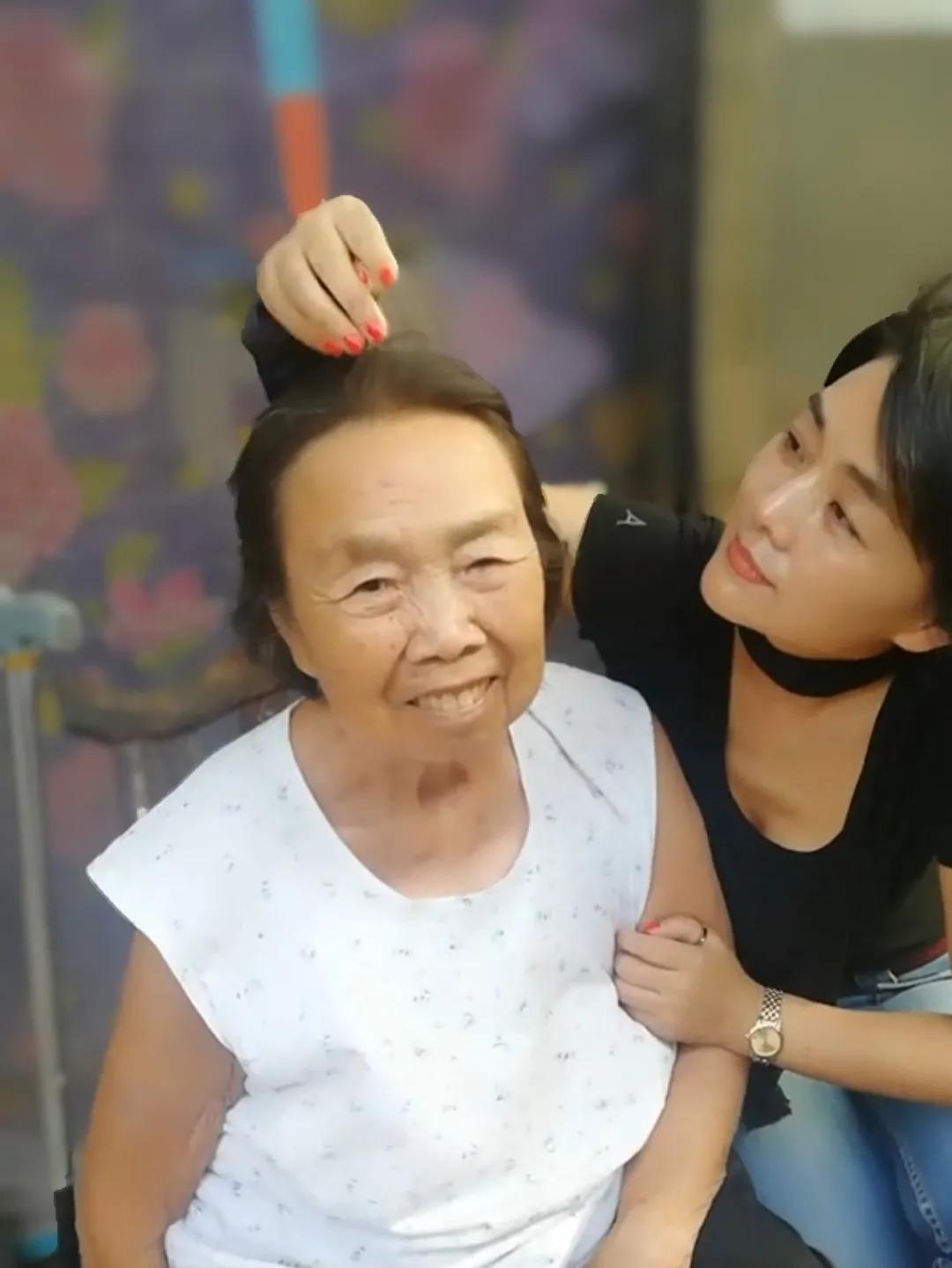 沙中土命的人床头朝这个方向最妙_达一风水网