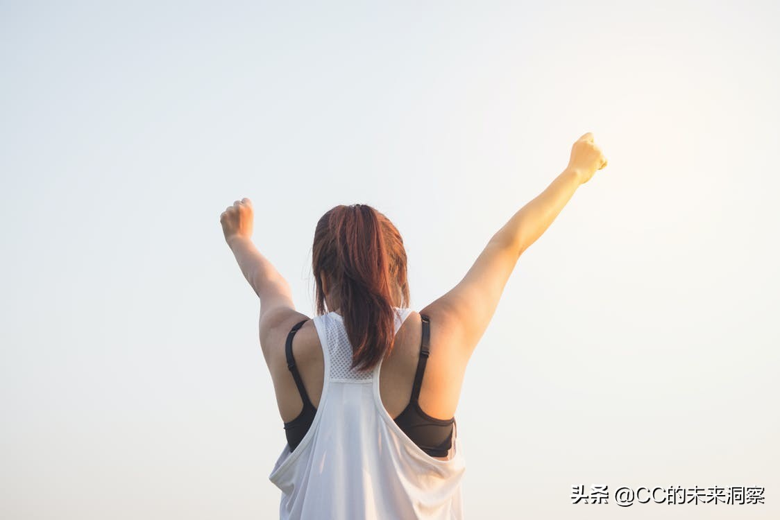 犀利！你知道贫困的真相吗？不是懒与起点，做到7点迟早变有钱