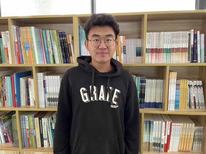 中国“织”造：湖北这所大学，让鲜艳的五星红旗闪耀太空