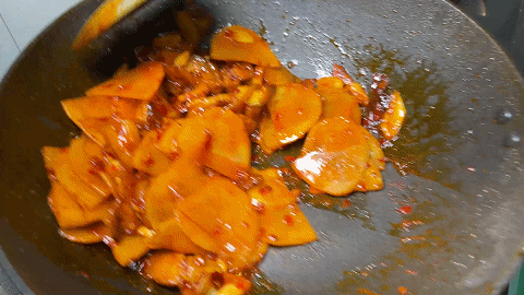 土豆回鍋肉,土豆回鍋肉的家常做法