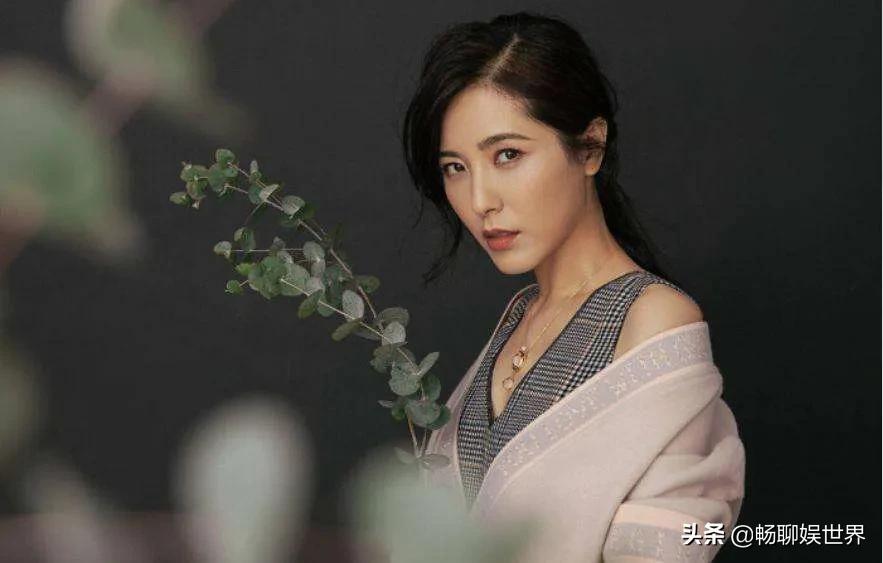 星汉灿烂曾黎45岁了还这么美