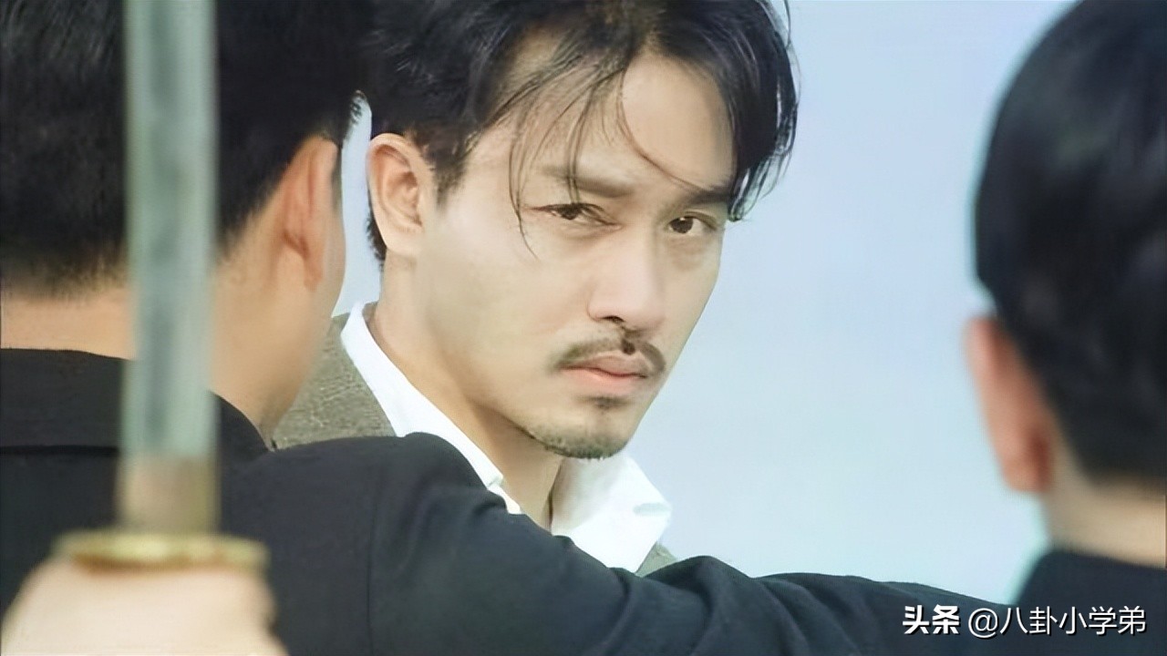 明明长着一张相似的脸，一个洋气一个“土气”，颜值差距太大了