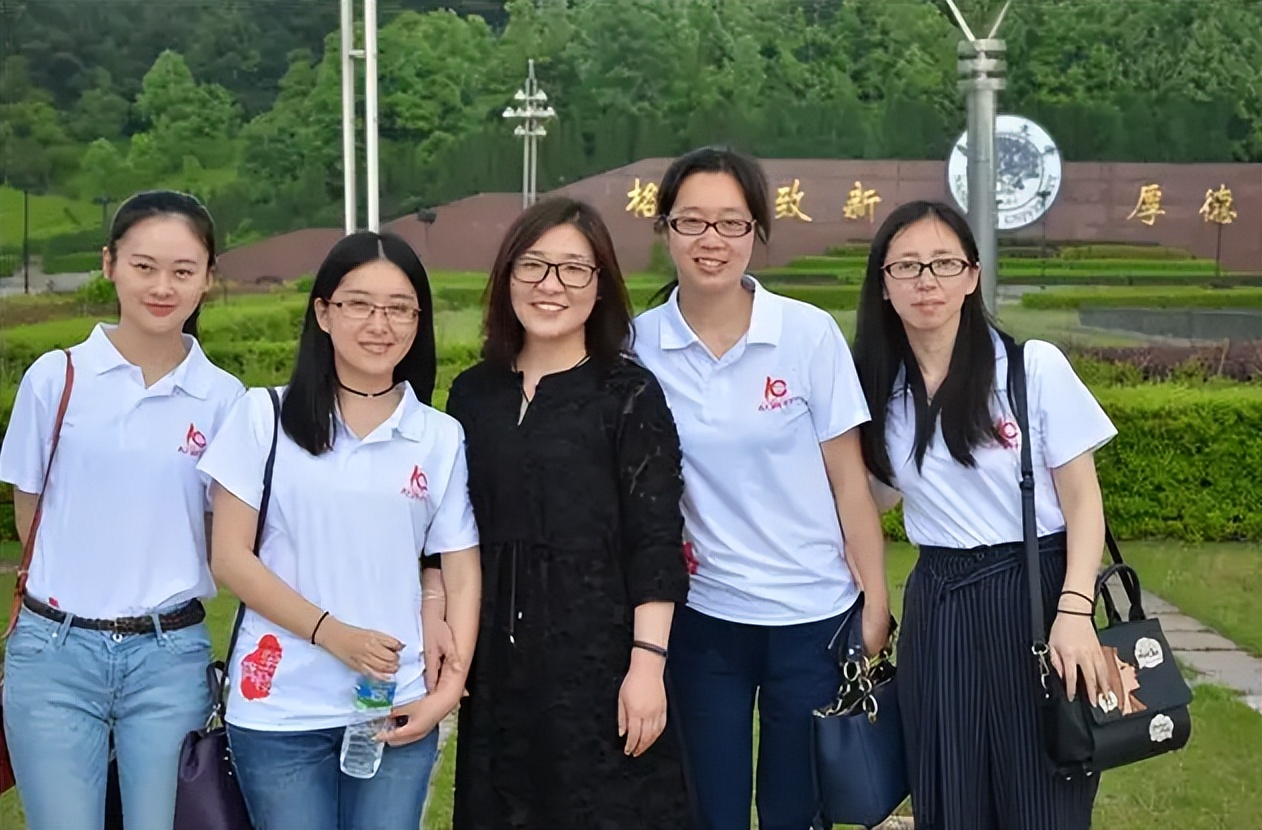 同学聚会后发现，名企和编制差的不只是工资，还有生活模式的不同