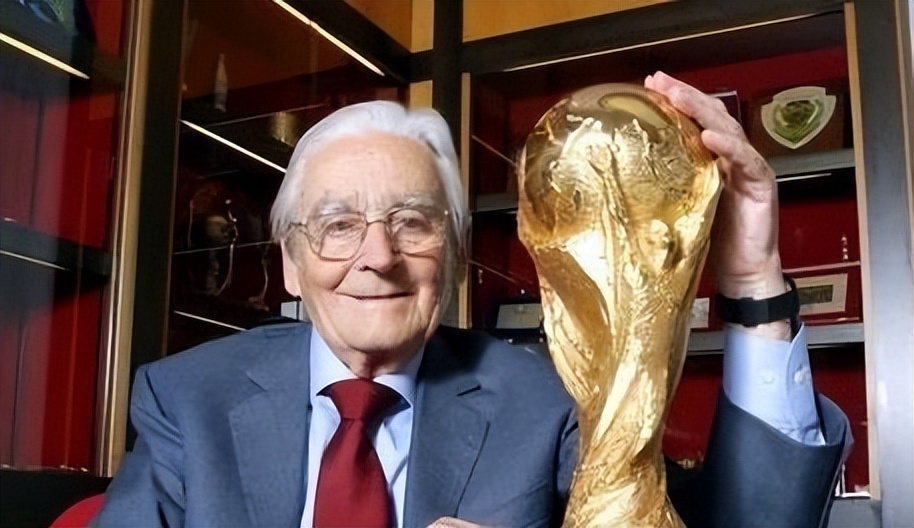 雷米特金杯(躲过法西斯躲不过盗贼,世界杯金杯的波折命运)_篮球新闻