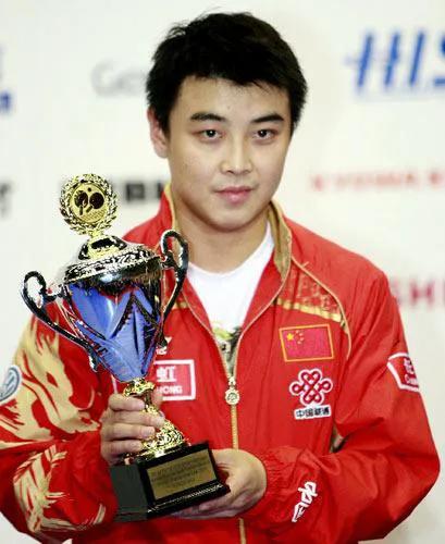 2002乒乓球世界杯男团(中国男乒30年十大名将：马龙是唯一，张继科创记录，许昕最可惜)