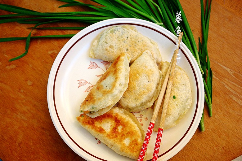 4月，这菜是“宝”，见到别错过多买点，磕个鸡蛋做馅摊饼都很香