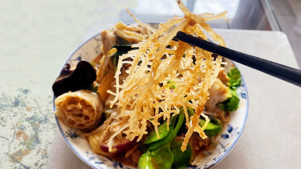 龙须菜是什么菜（鲜脆美味凉拌龙须菜的做法分享）
