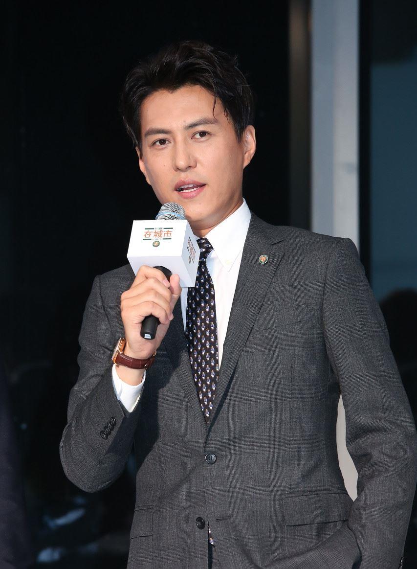 却没有"荷尔蒙吸引力",这9位男明星帅得毫无灵魂)