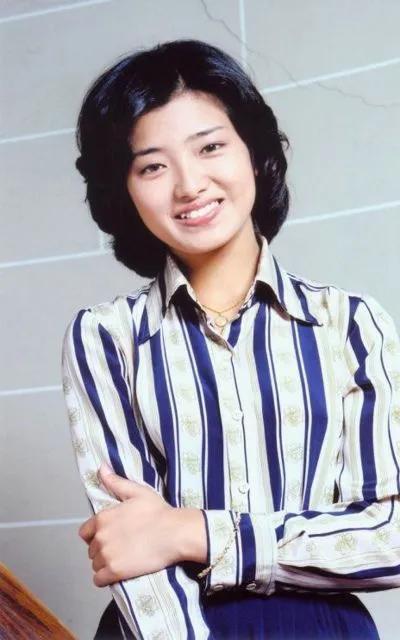 山口百惠，25张精美的照片