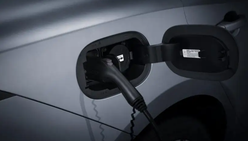涨价不断的新能源汽车，还能入手吗？