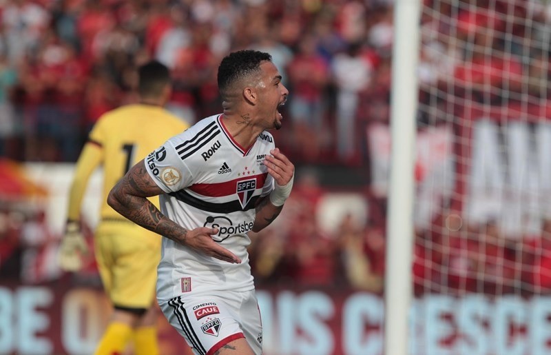 「南球杯」圣保罗-天主大学：圣保罗移师主场攻击力令人胆寒