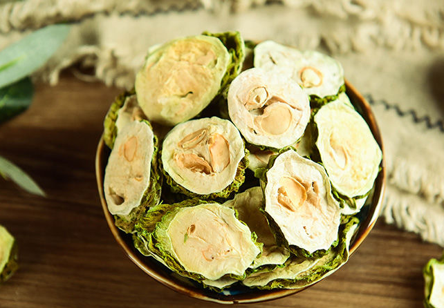 万年青怎么吃（8月7日立秋，趁着阳光正好，这6种蔬菜多晒一些，秋冬炖肉贼香）