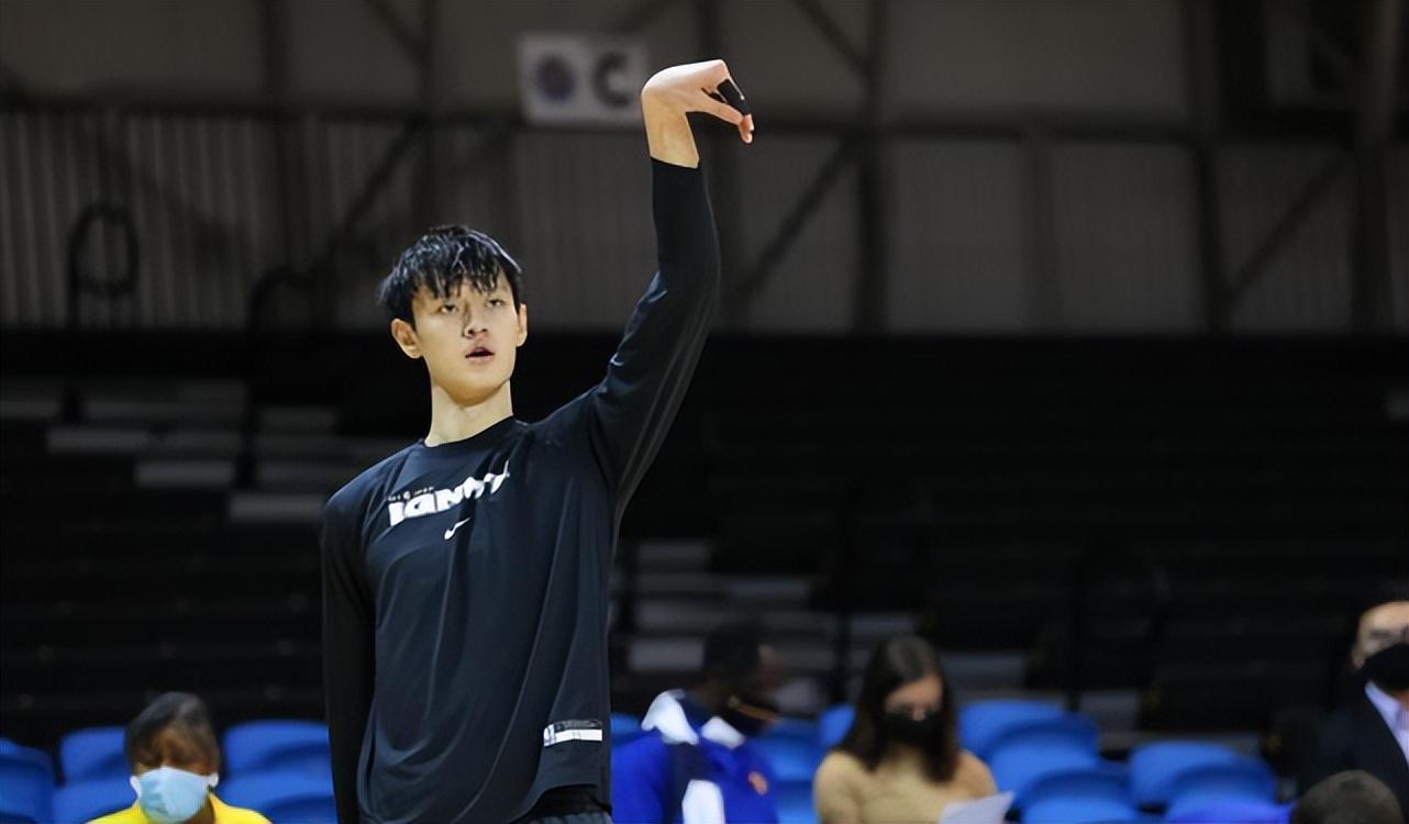 李弘权为什么没进nba(未来有机会进NBA！曾凡博大概率被选中，张镇麟拥有NBA级别的天赋)