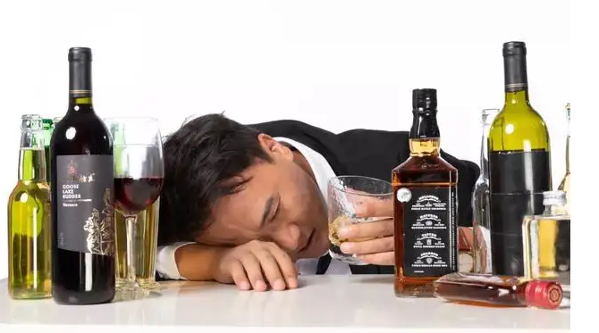 喝醉酒了怎么办,这几种解酒方法了解一下
