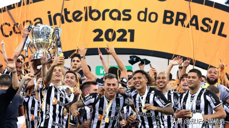 世界球队排名2021（IFFHS评选2021年世界十佳球队：巴西球队首次获第一）
