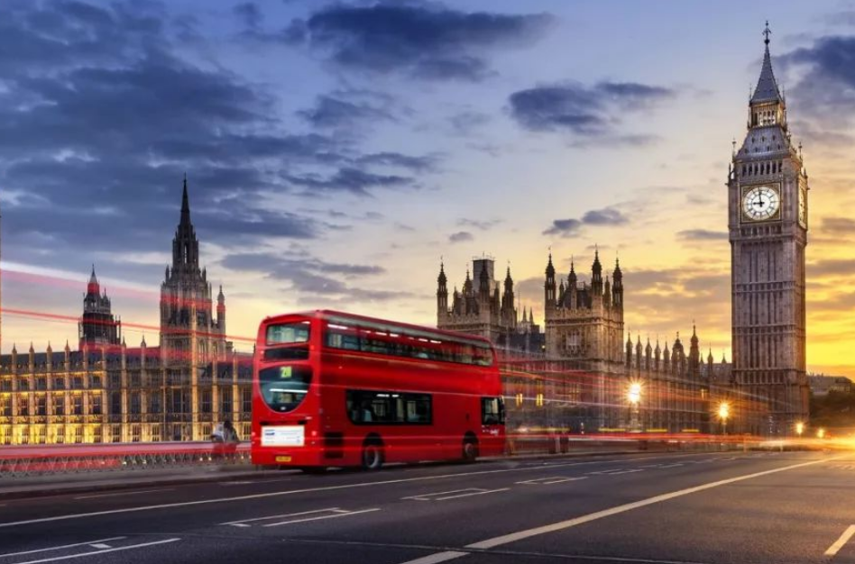 宠妻28年，宠到260多斤，“最帅007”布鲁斯南：再提减肥就离婚