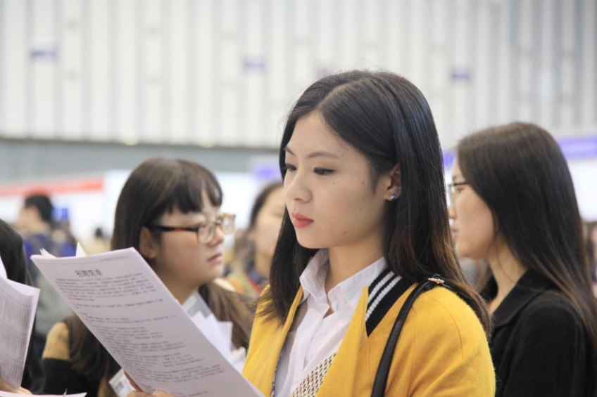 华为签下湖北三所高校，普本学生也能进大厂，高考报志愿有方向了