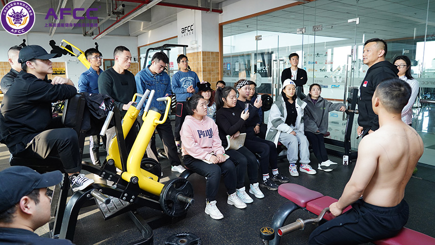 私人教练培训班多少钱呢？