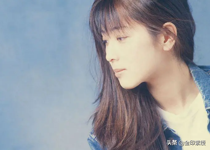 美貌与才华并重的日本国民歌手：坂井泉水