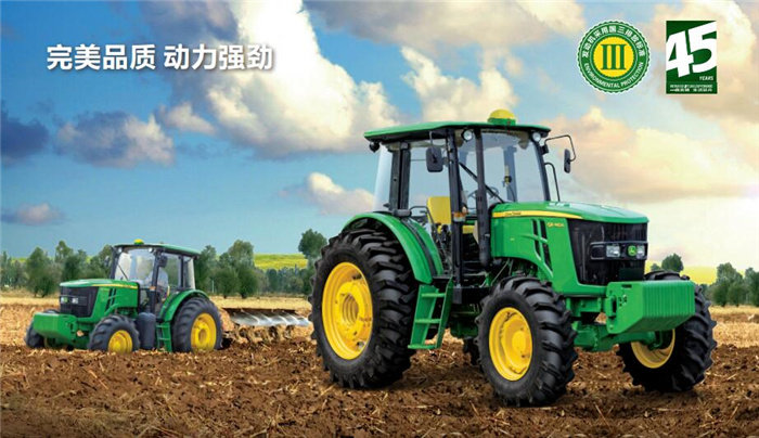 2021年約翰迪爾在華銷售900余臺，300馬力185萬，國產(chǎn)機(jī)膜拜
