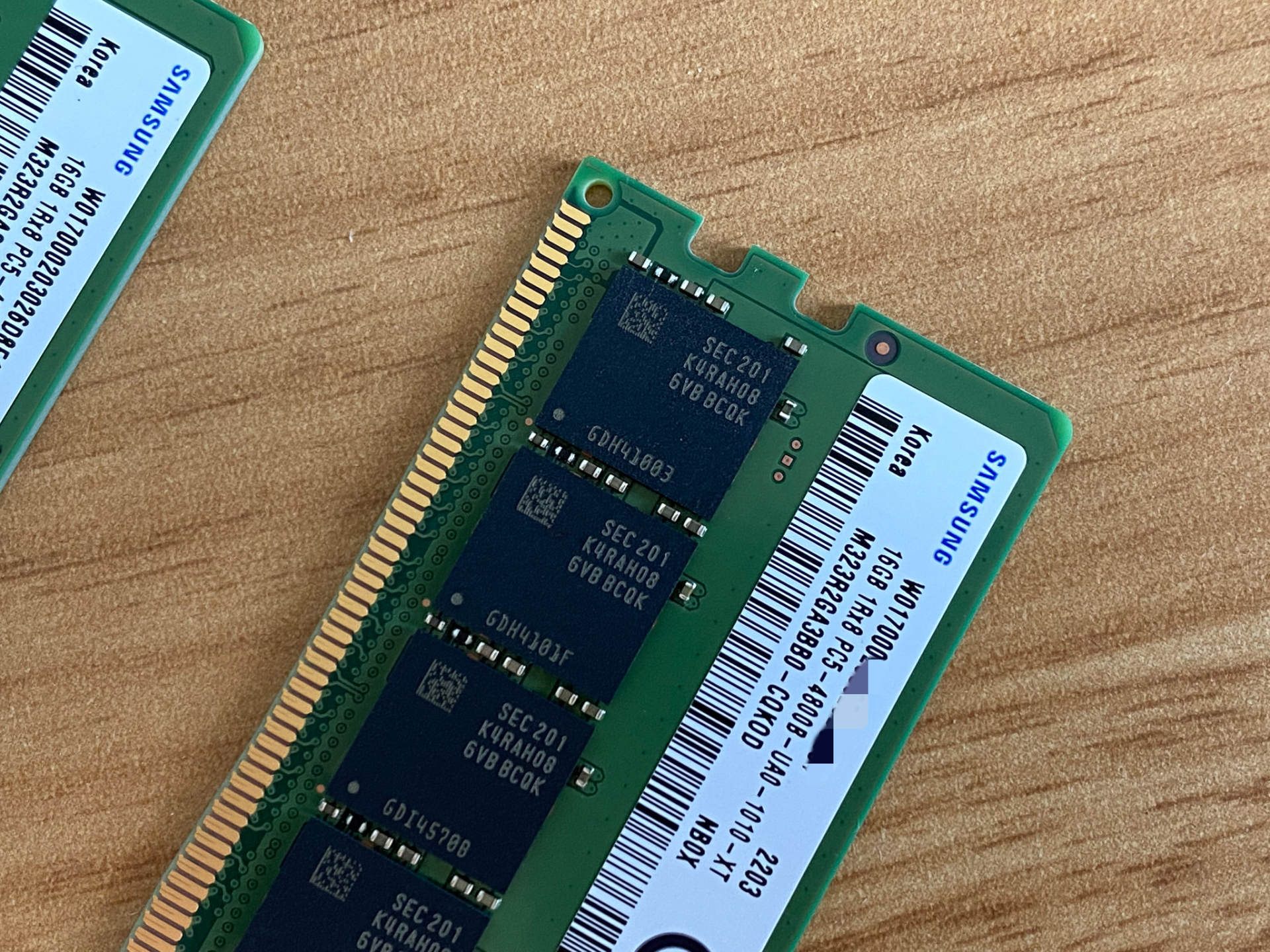 显卡价格没崩，DDR5内存价格先崩了，金百达DDR5内存实测