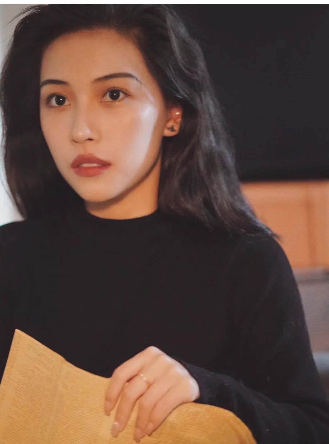 韩剧也不流行一字眉了 韩国女星都在画 中式眉 太适合亚洲人 Aogbog美妆网