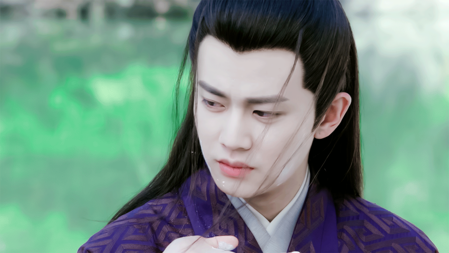 任嘉伦与陈晓古装眼神戏对比，一个眼神开车，一个眼神拉丝