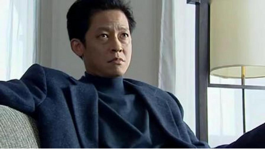 同样是演“黑老大”，把王志文和孙红雷放在一起，差距就出来了