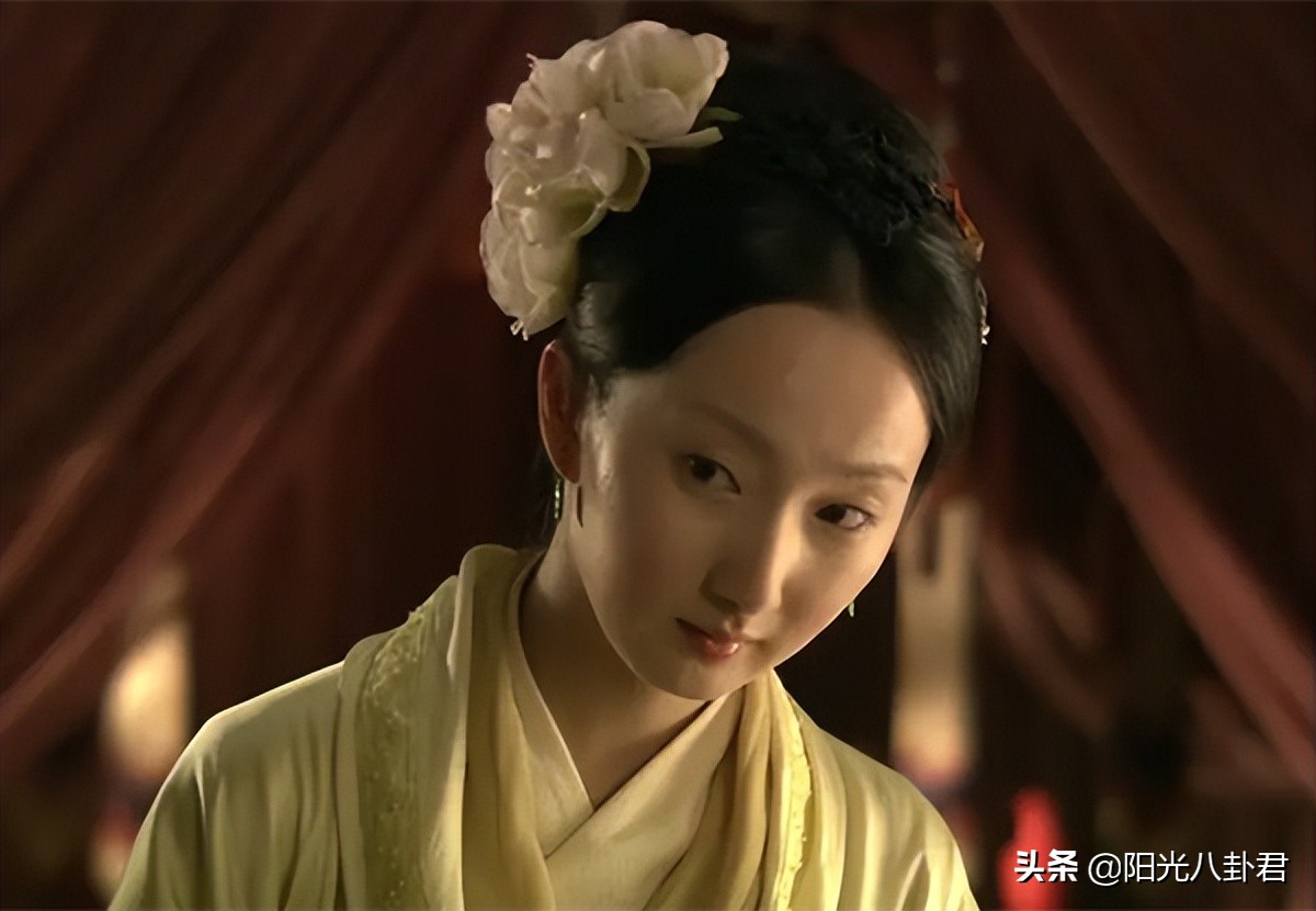 从宁浩电影女主到18线，被传介入车晓婚姻前途尽毁，她经历了什么