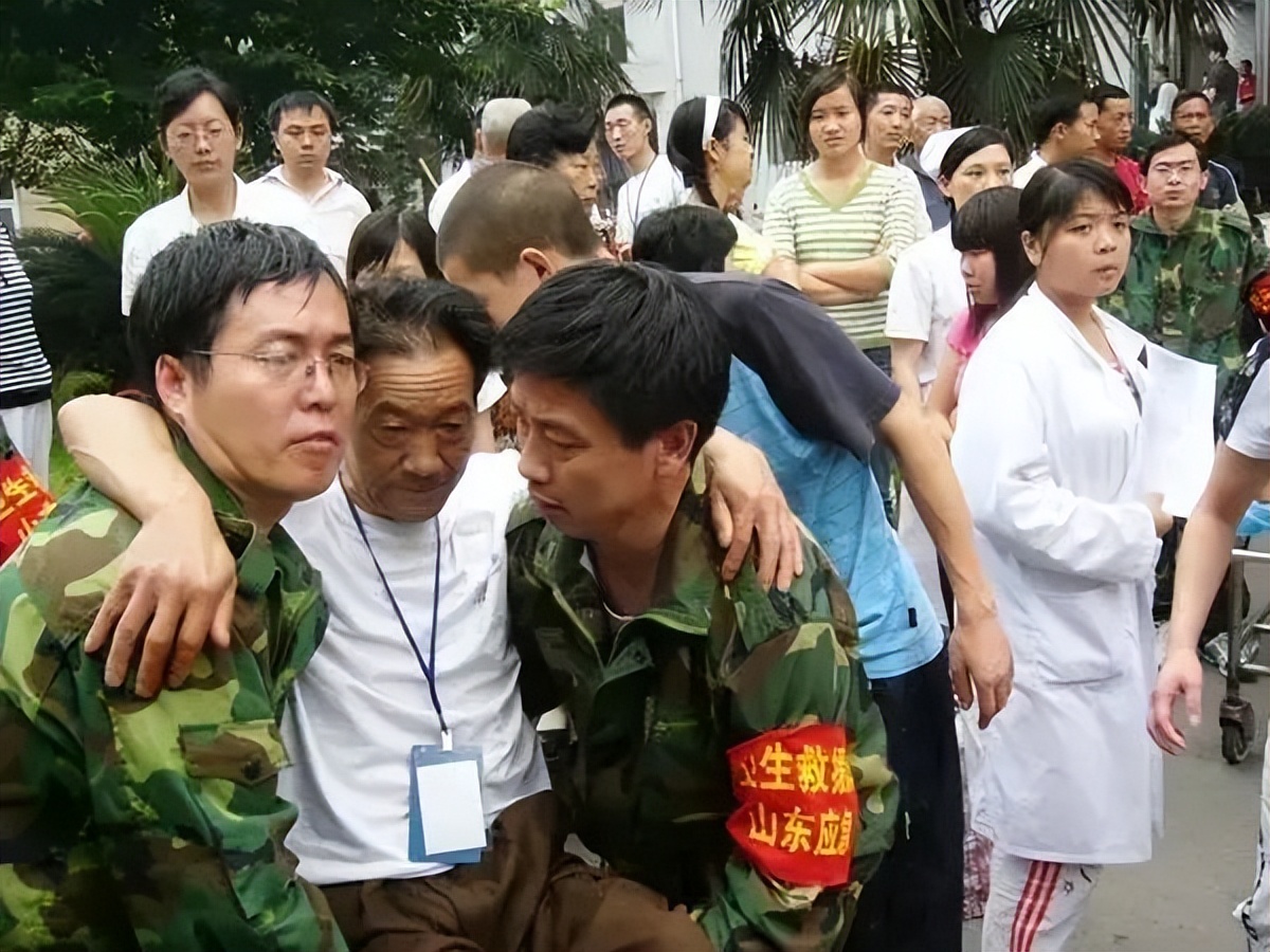 荣耀！欧阳修河当选“中国好医生”月度人物