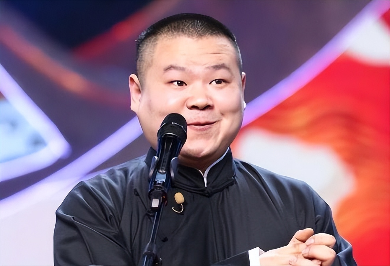 最担心的还是发生了,造谣岳云鹏私生女的花蝴蝶开始直播了