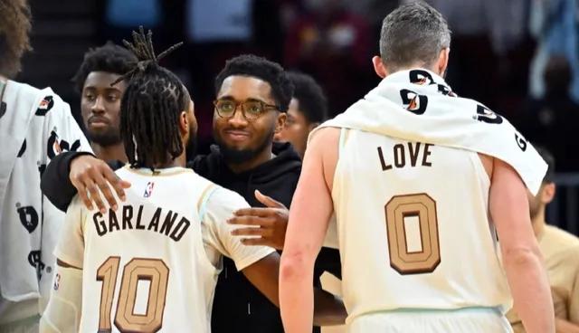 nba球員有哪些數(shù)據(jù)不突出（一塌糊涂！本賽季發(fā)揮最糟糕的十位球員，湯普森實力下滑嚴重）