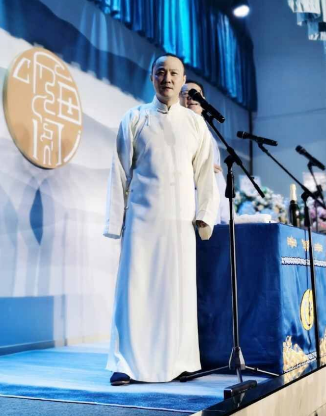 4年前离开德云社自立门户，如今沦落成小主播，闫宗海后悔吗？