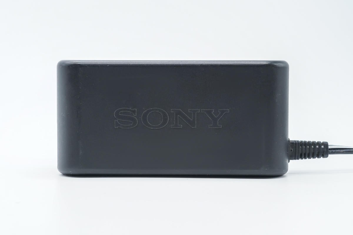 告别相机充电烦人问题，Sony相机外接电池适配器评测