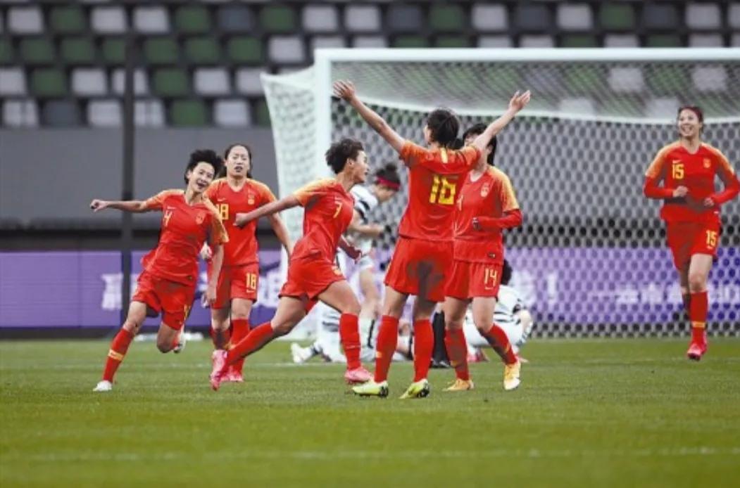 女足vs越南直播在哪能看(22点中国女足决战日本！CCTV拒绝直播 网络平台收费，网上引争议)