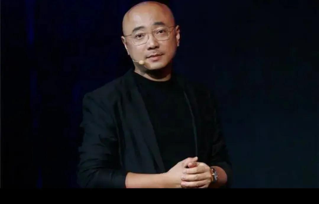 徐峥公司又被年轻导演举报，三件烦心事令人无奈，确实需要反思